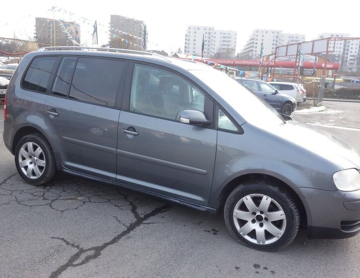 Volkswagen Touran 6