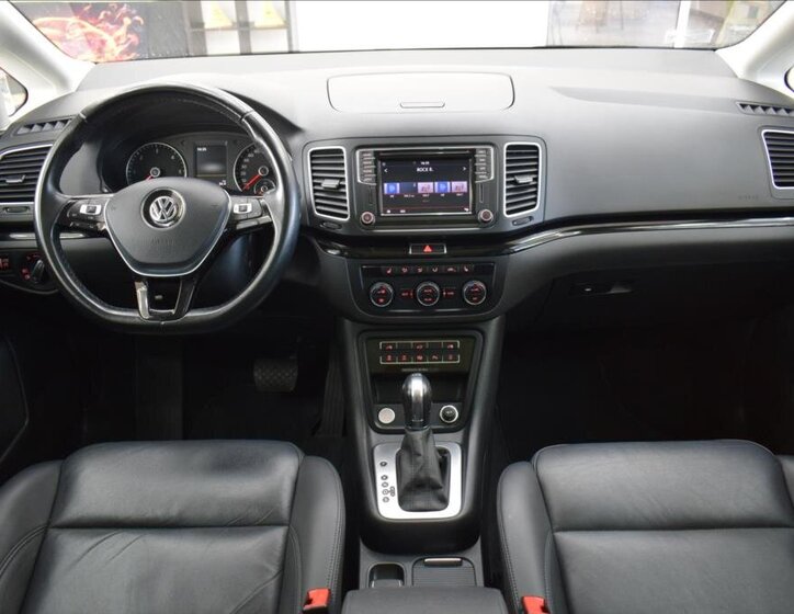 Volkswagen Sharan 18