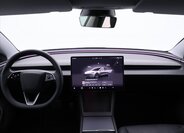 Tesla Model 3 Sedan / Limuzína 0,0 208 kw