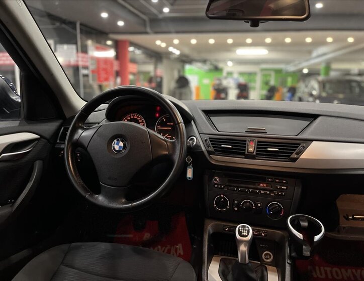 BMW X1 16