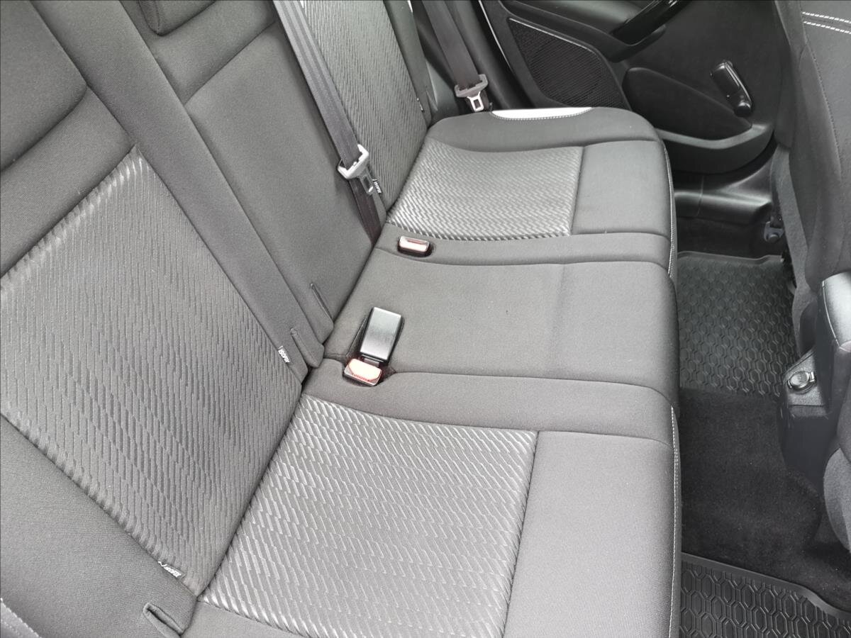 Peugeot 2008 Kombi 1,4 l 50 kw