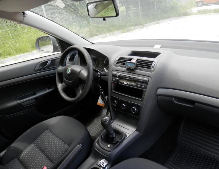 Škoda Octavia 14