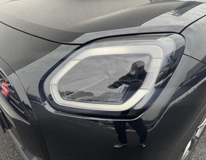 Mini Countryman SUV 2,0 l 160 kw