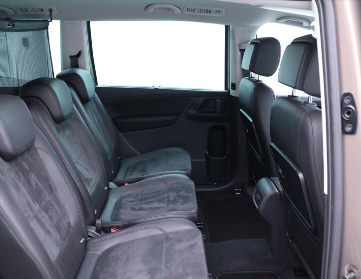 Volkswagen Sharan 13