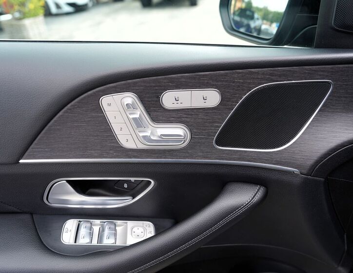 Mercedes-Benz GLE 12