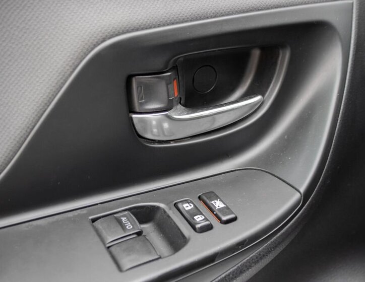 Toyota Yaris Hatchback 1,5 l 74 kw