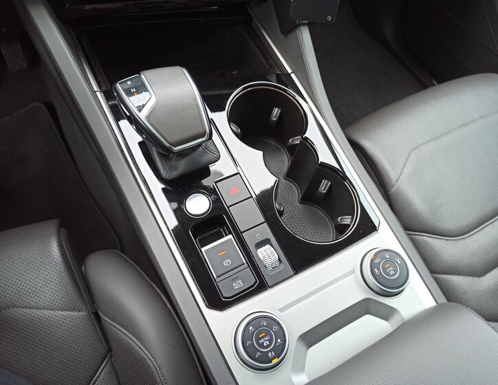 Volkswagen Touareg 23