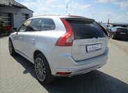 Volvo XC60 SUV 2,4 l 133 kw