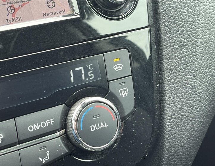 Nissan Qashqai SUV / Terénní 1,3 l 103 kw