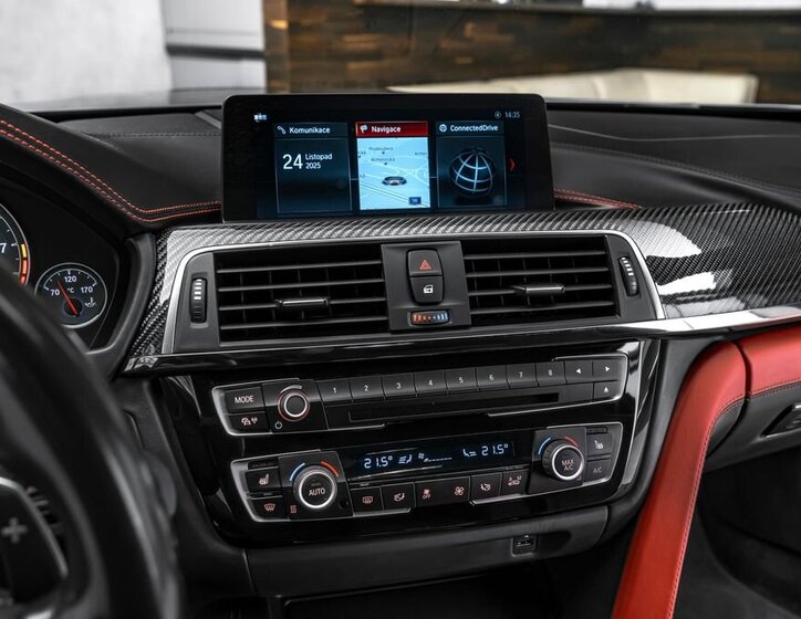 BMW M4 Kupé 3,0 l 331 kw