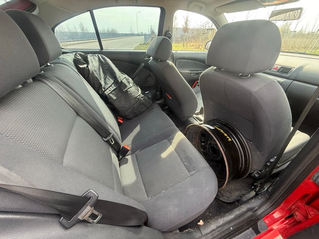 Škoda Octavia Sedan / Limuzína 1,6 l 75 kw