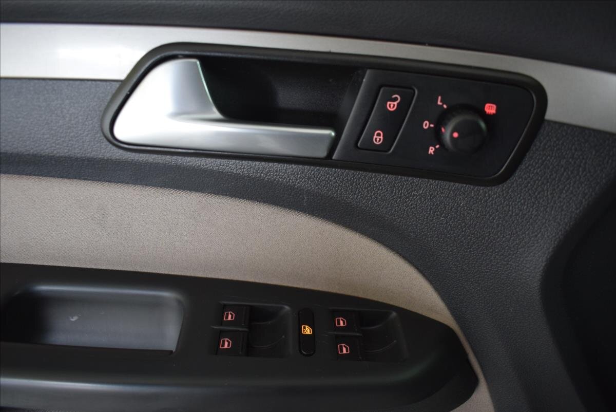 Volkswagen Touran MPV 1,4 l 103 kw