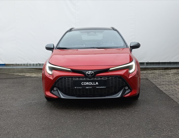 Toyota Corolla Kombi 2,0 l 98 kw