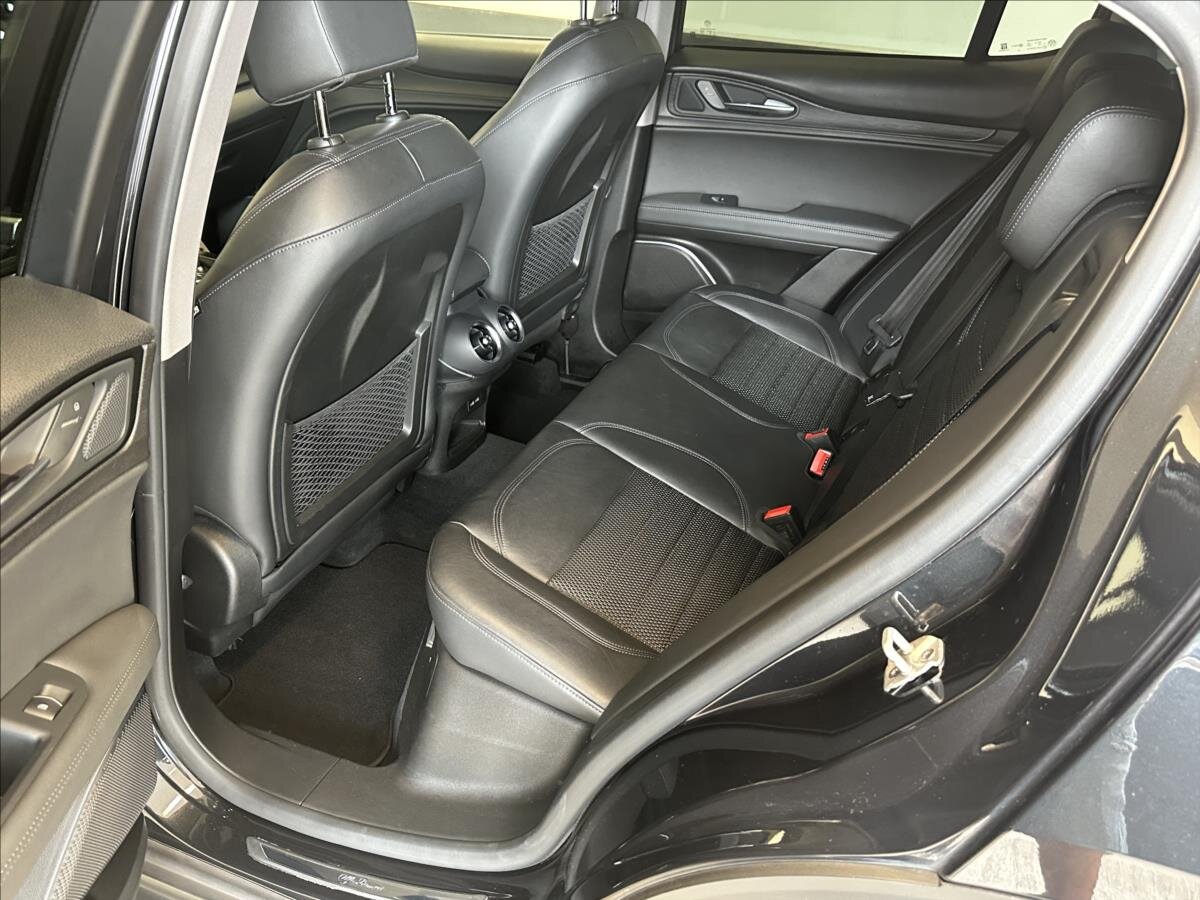 Alfa Romeo Stelvio SUV 2,1 l 154 kw