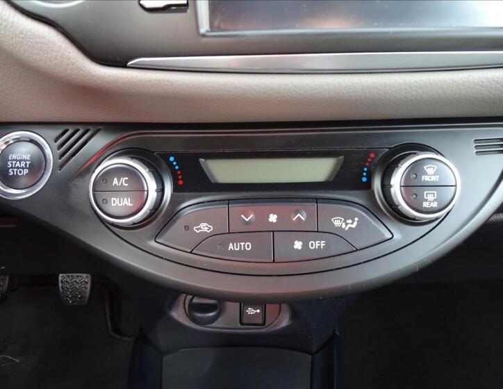 Toyota Yaris 35