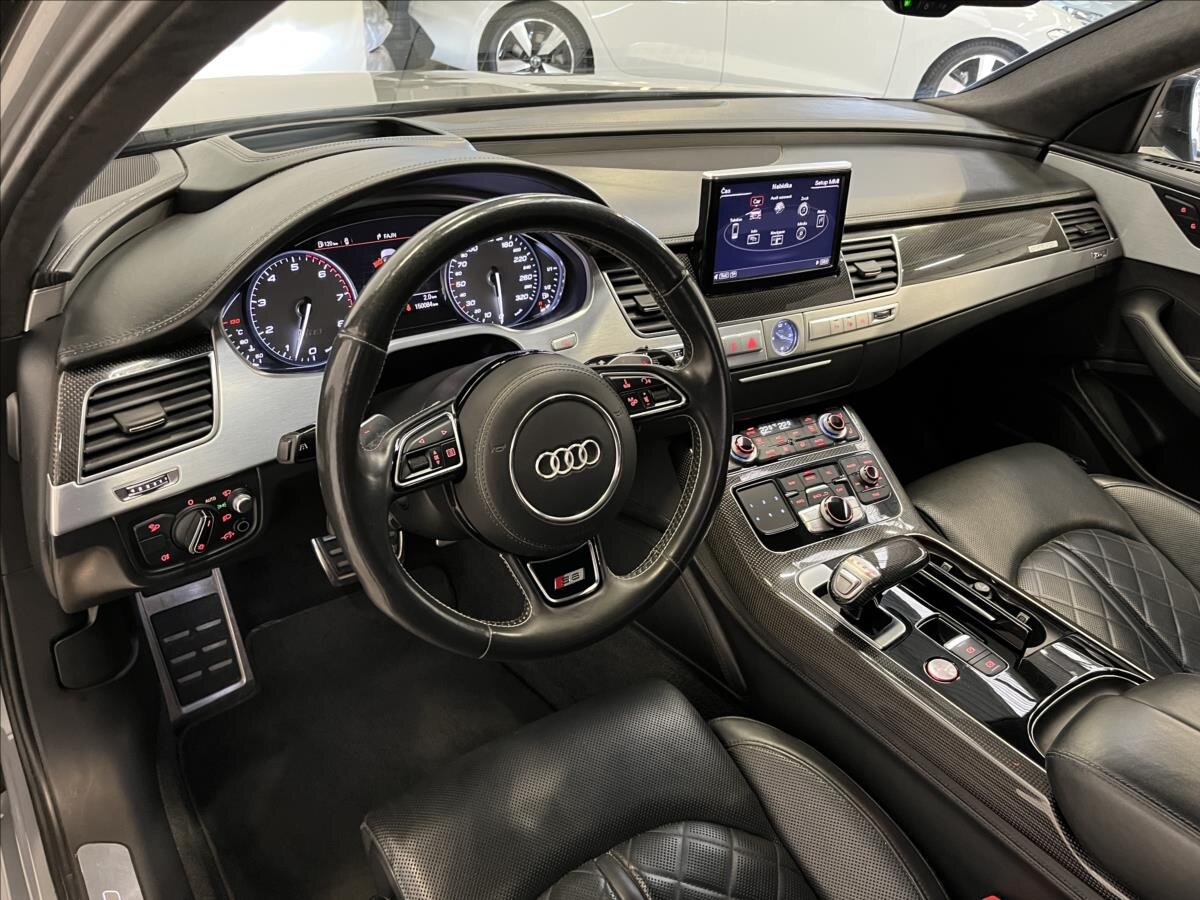 Audi S8 Sedan / Limuzína 4,0 l 445 kw