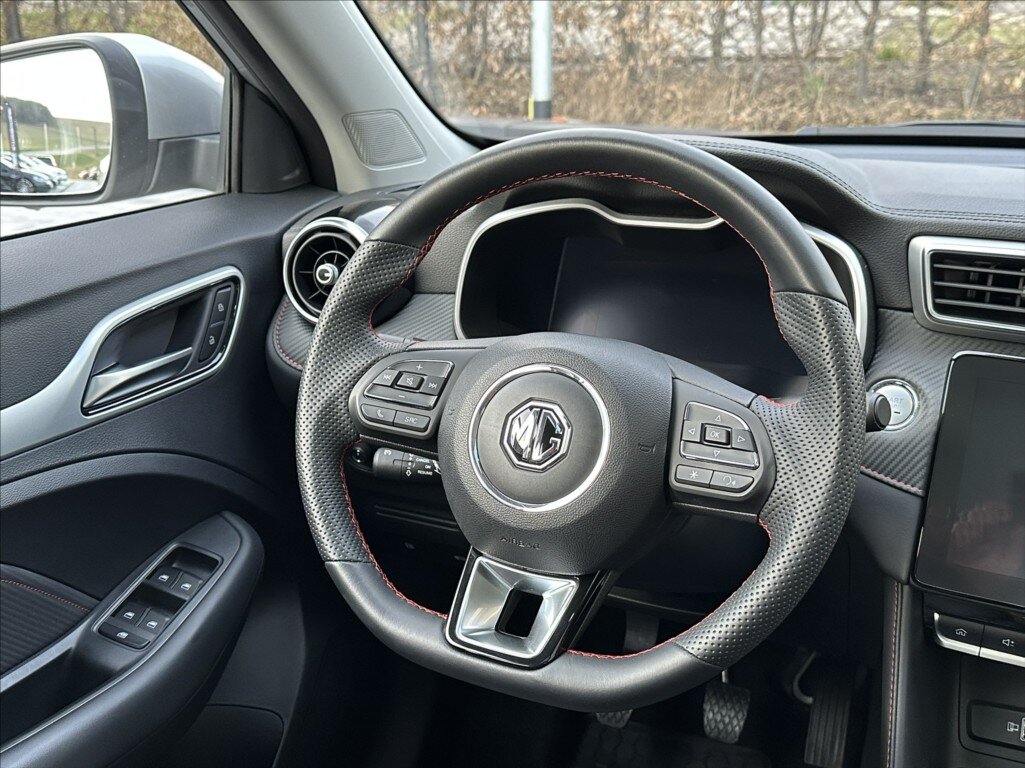 MG ZS SUV / Terénní 999,0 82 kw