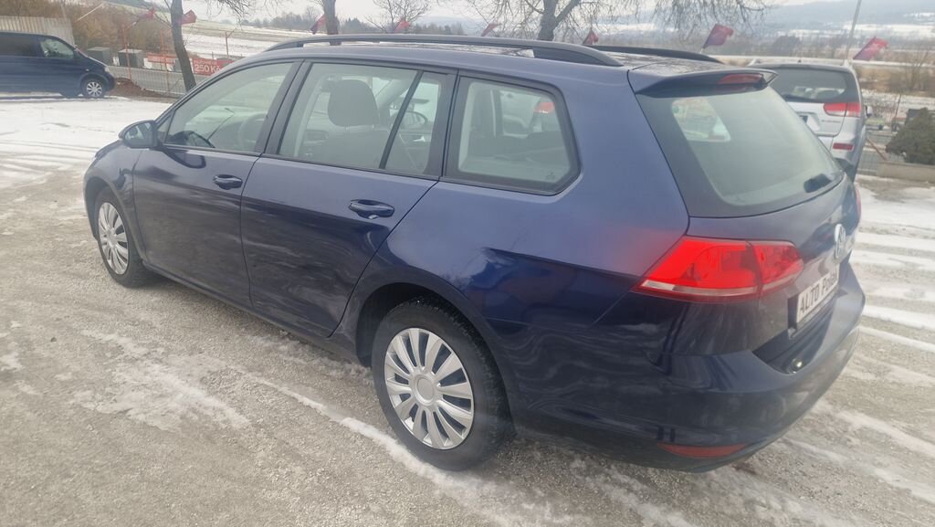 Volkswagen Golf Kombi 1,6 l 81 kw