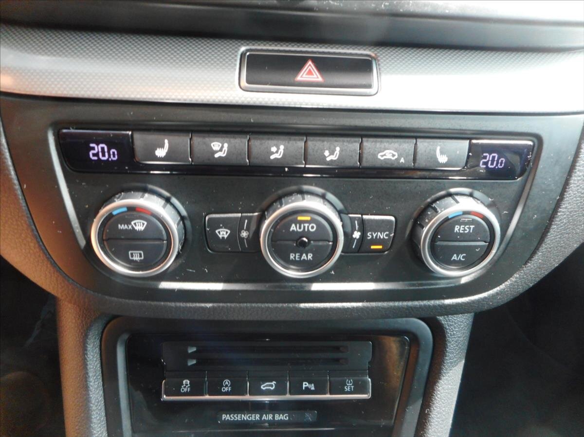 Volkswagen Sharan MPV 2,0 l 103 kw