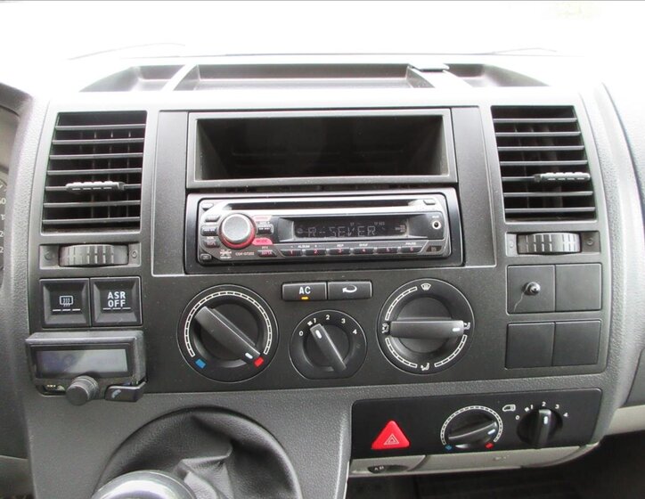 Volkswagen Transporter Ostatní 2,5 l 96 kw