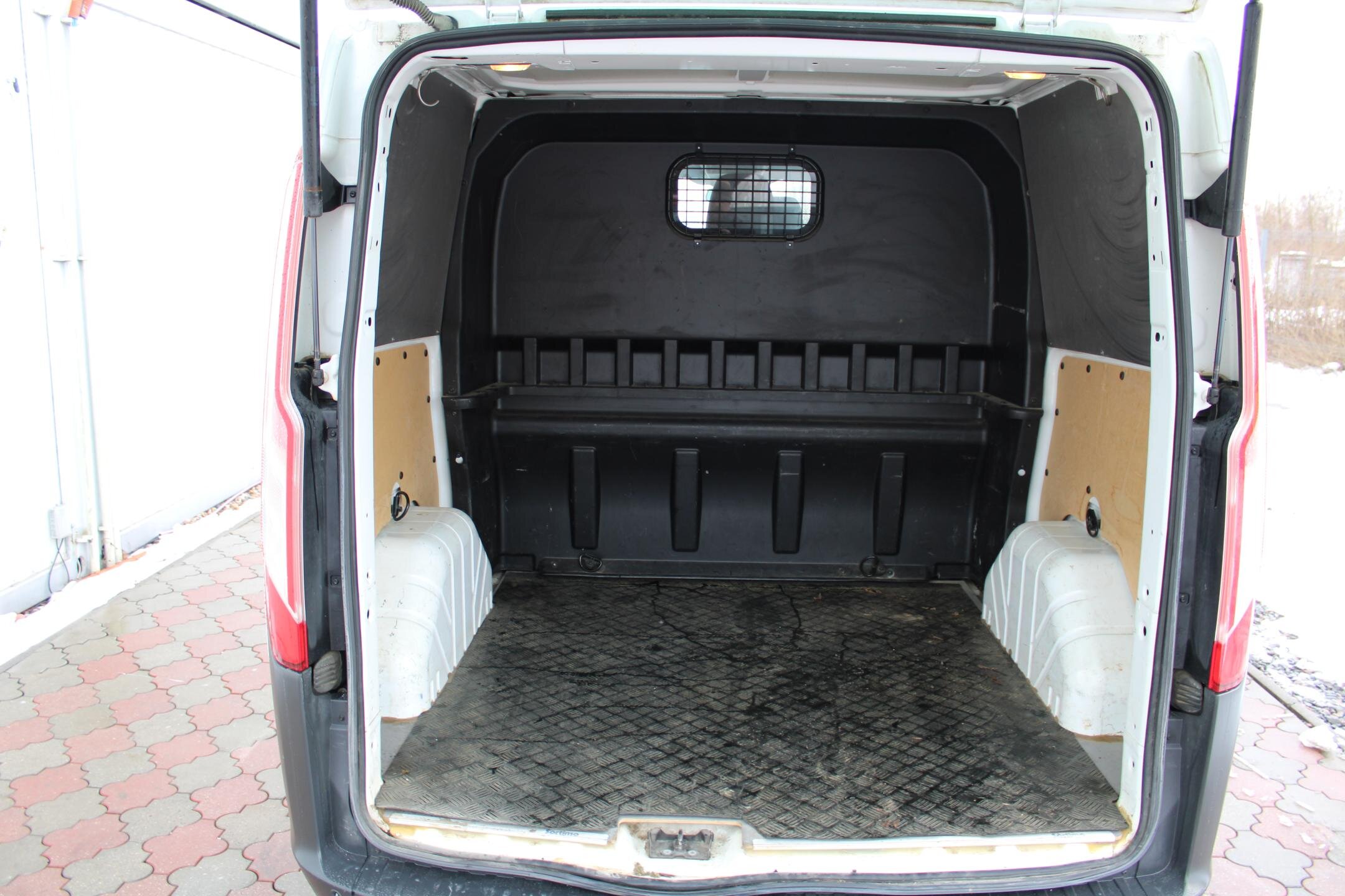 Ford Transit Custom Užitková 2,2 l 92 kw