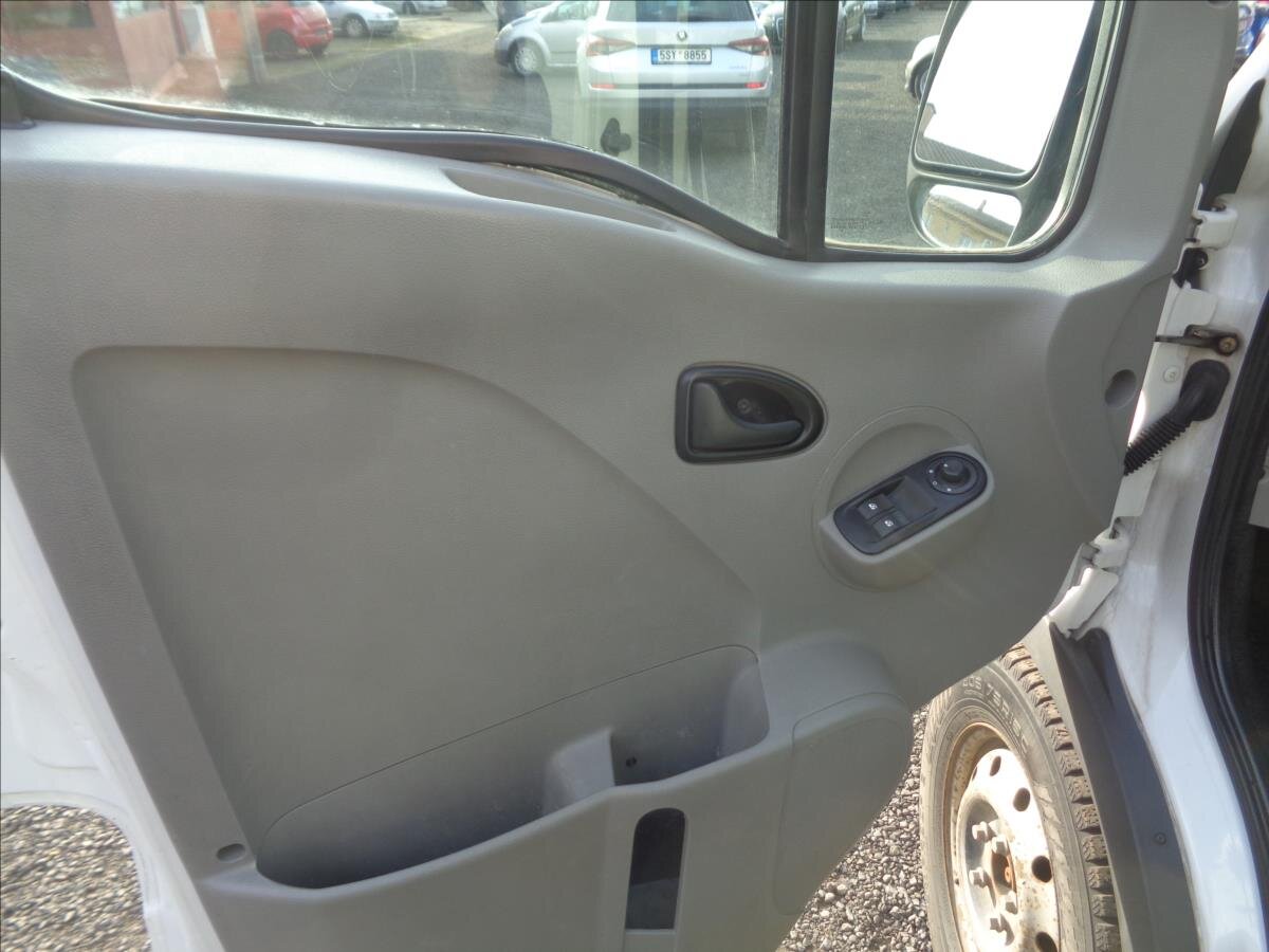 Opel Movano Skříň 2,5 l 88 kw