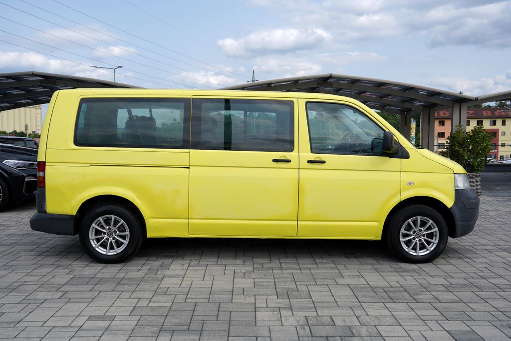 Volkswagen Caravelle