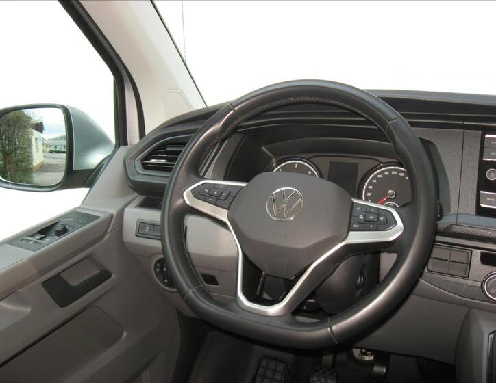 Volkswagen Transporter 22