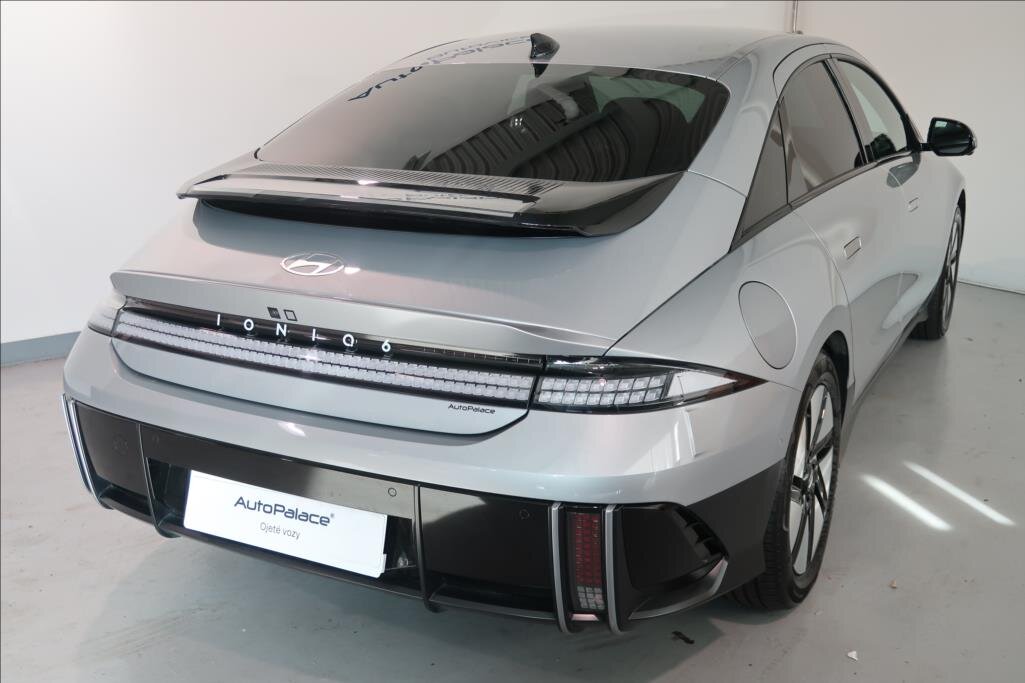 Hyundai Ioniq 6 Sedan / Limuzína 0,0 239 kw