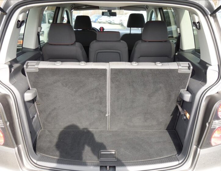 Volkswagen Touran MPV 2,0 l 103 kw