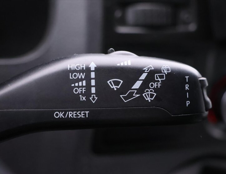 Volkswagen Transporter Kombi 2,0 l 75 kw