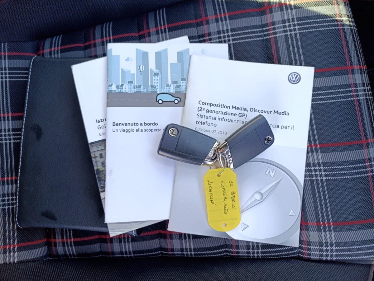 Volkswagen Golf Hatchback 2,0 l 180 kw