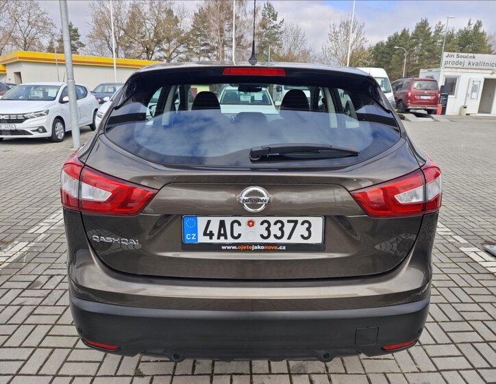 Nissan Qashqai SUV / Terénní 1,2 l 85 kw