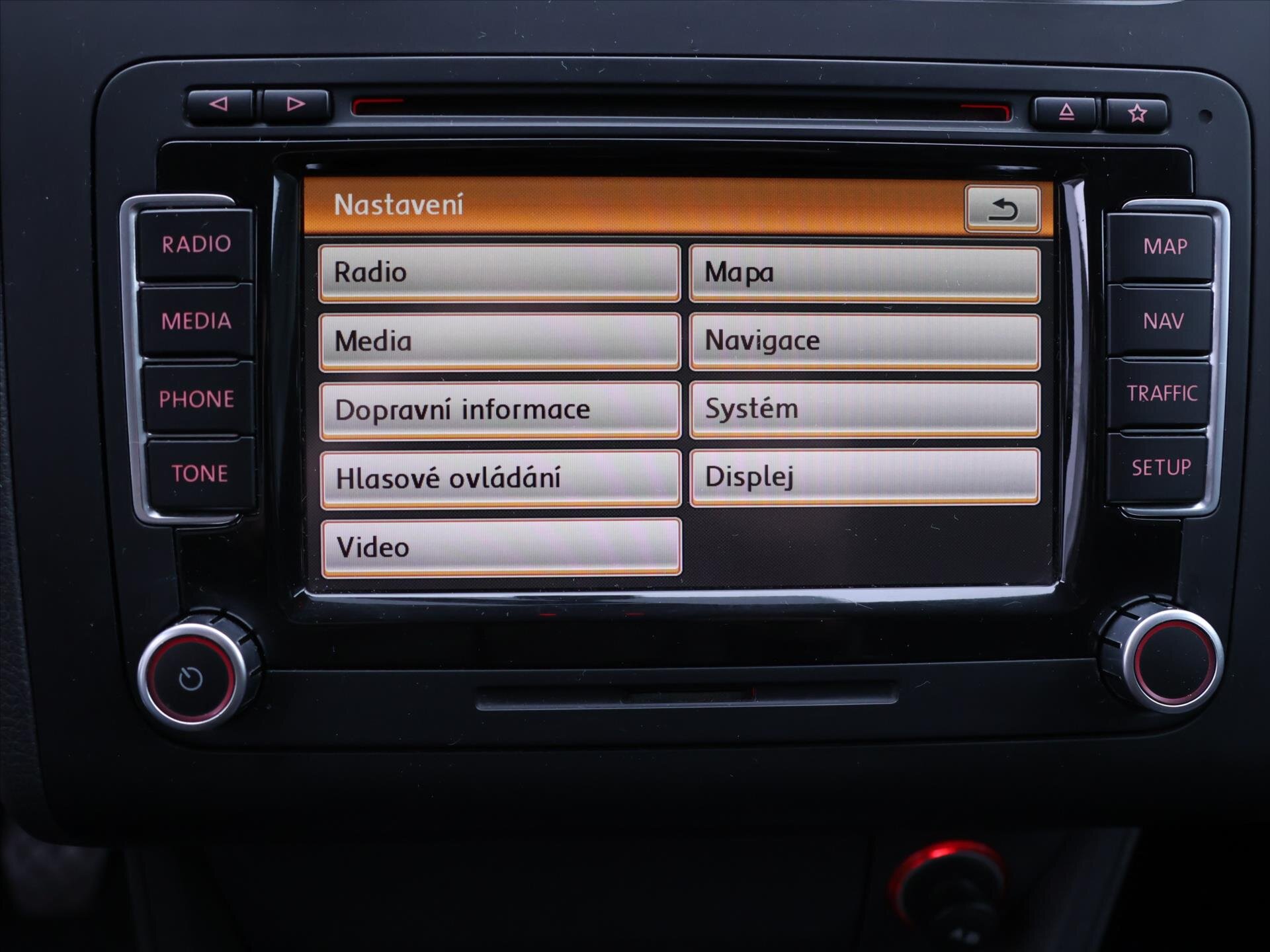 Volkswagen Touran MPV 1,4 l 103 kw