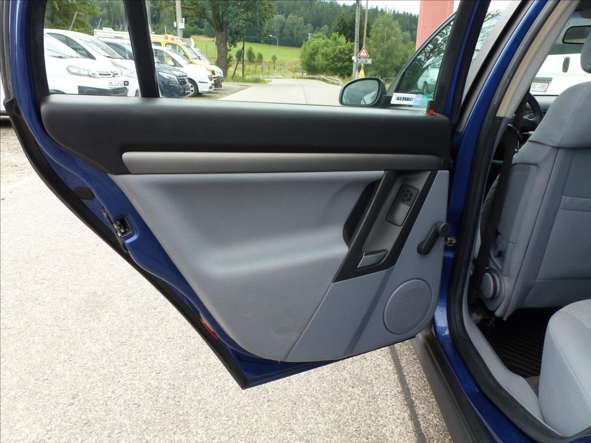 Opel Vectra Sedan 1,8 l 90 kw