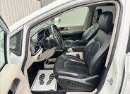 Chrysler Pacifica 25