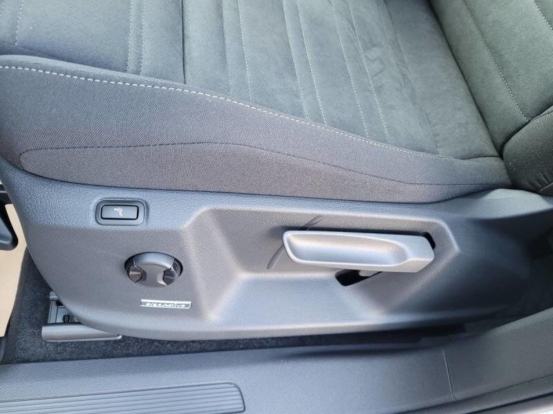 Volkswagen Touran MPV 1,5 l 110 kw