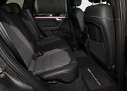 Volkswagen Touareg 16