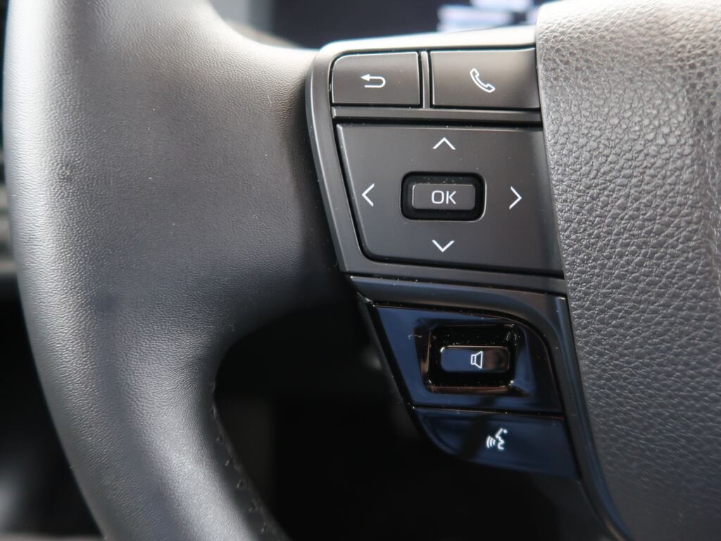 Toyota C-HR SUV 1,8 l 72 kw