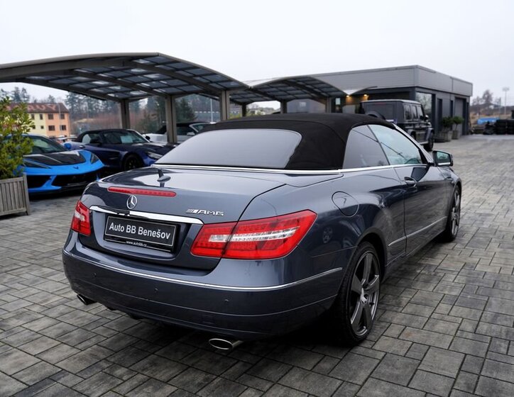 Mercedes-Benz Třídy E 6