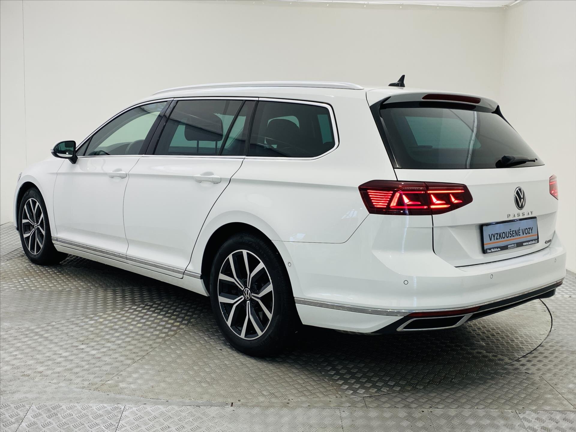 Volkswagen Passat Kombi 2,0 l 206 kw