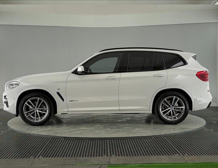 BMW X3 SUV / Terénní 2,0 l 140 kw