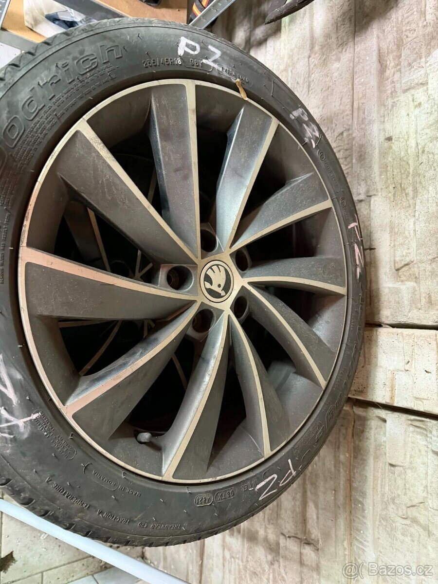 Škoda Superb Kombi 0,0 140 kw