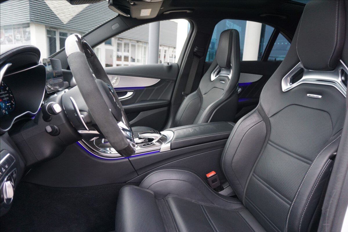 Mercedes-Benz Třídy C Sedan 4,0 l 375 kw