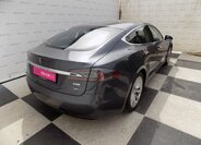 Tesla Model S 7