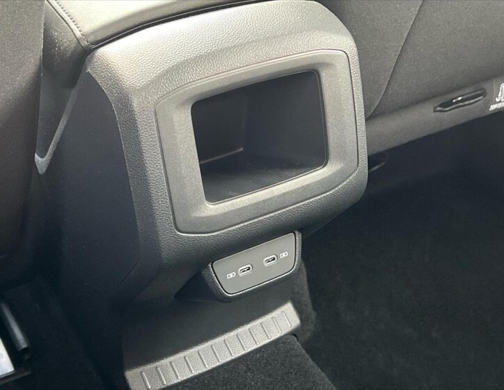 Volkswagen T-Cross Kombi 999,0 85 kw