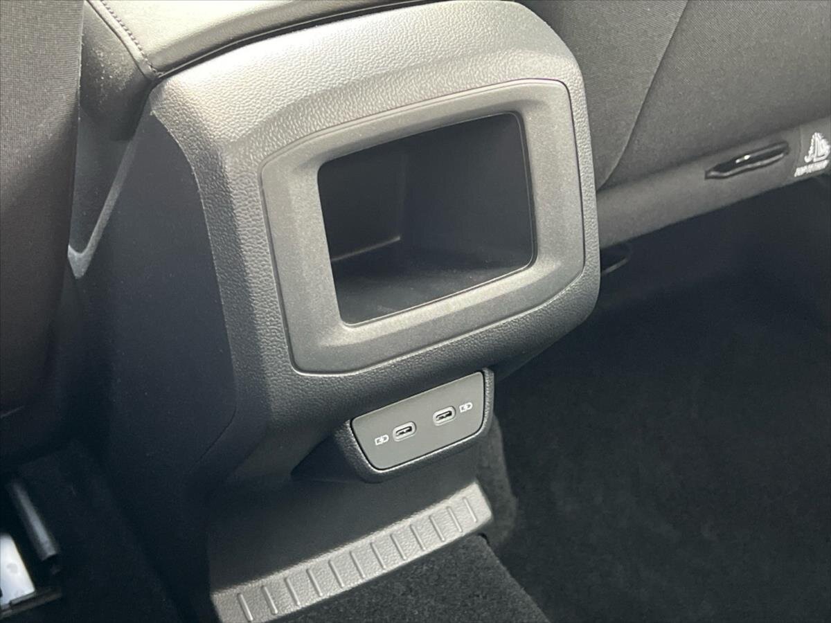 Volkswagen T-Cross Kombi 999,0 85 kw