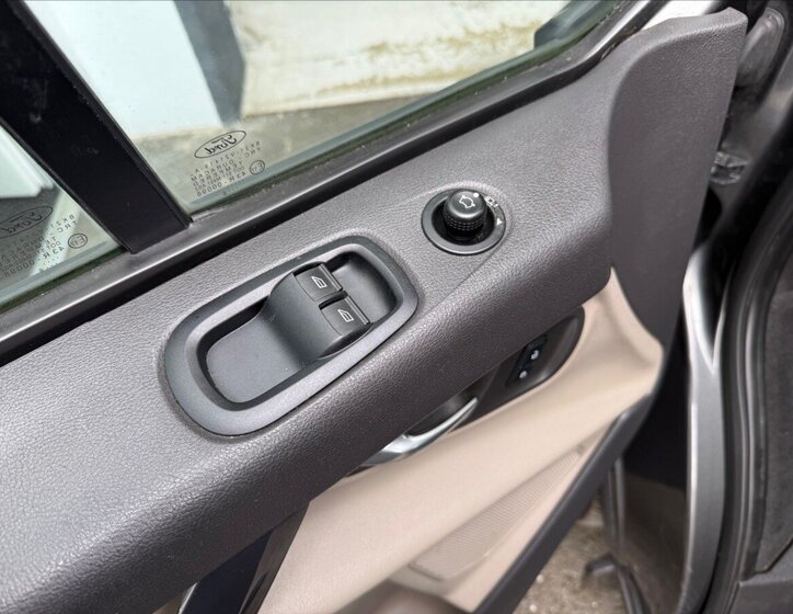 Ford Transit Custom Kombi 2,2 l 92 kw