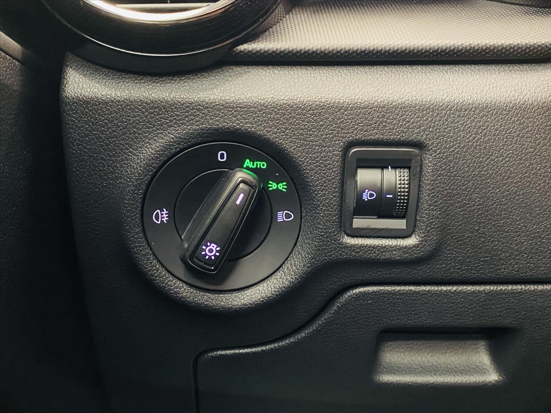 Škoda Fabia Hatchback 999,0 70 kw