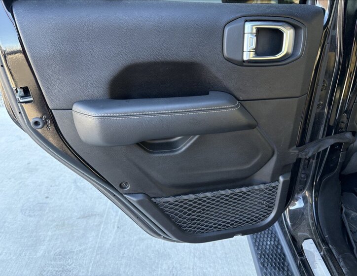 Jeep Wrangler Ostatní 2,1 l 147 kw